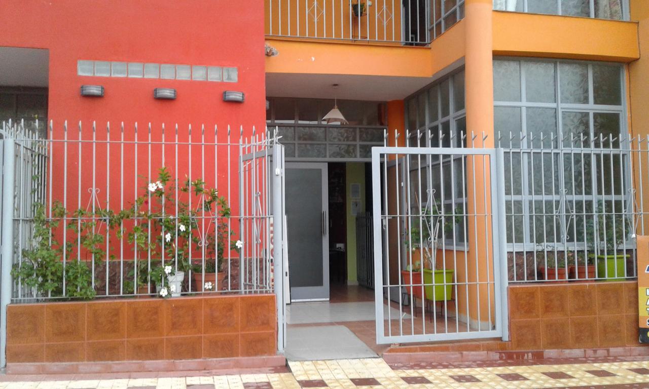 Hostal Sargento Cabral San Salvador de Jujuy Exterior photo